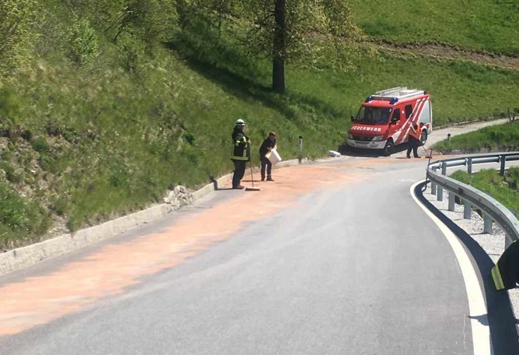 THL - Fahrbahn reinigen