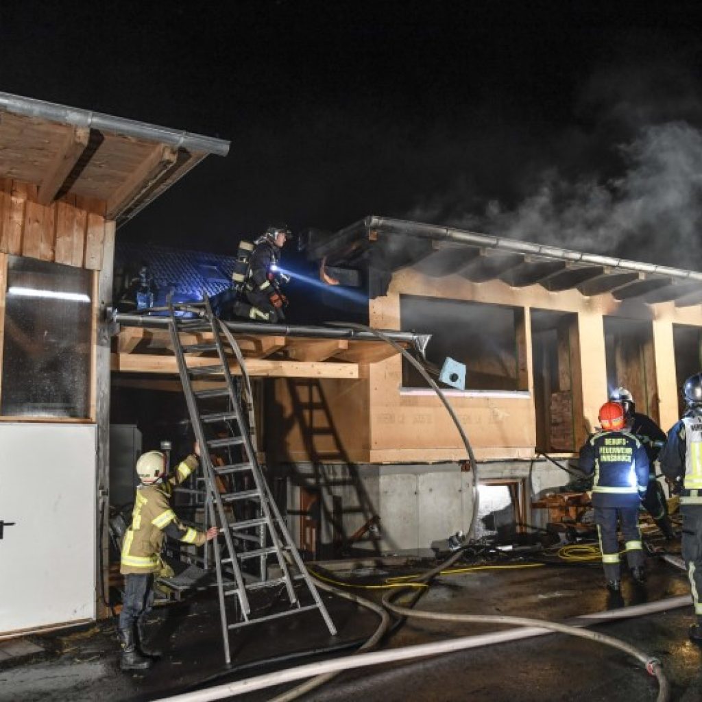 Dachstuhlbrand Gastronomiebetrieb